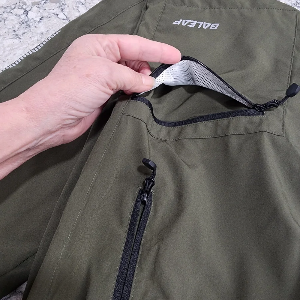 baleaf Olive Green Lightweight Cargo Joggers - Picture 7 of 13